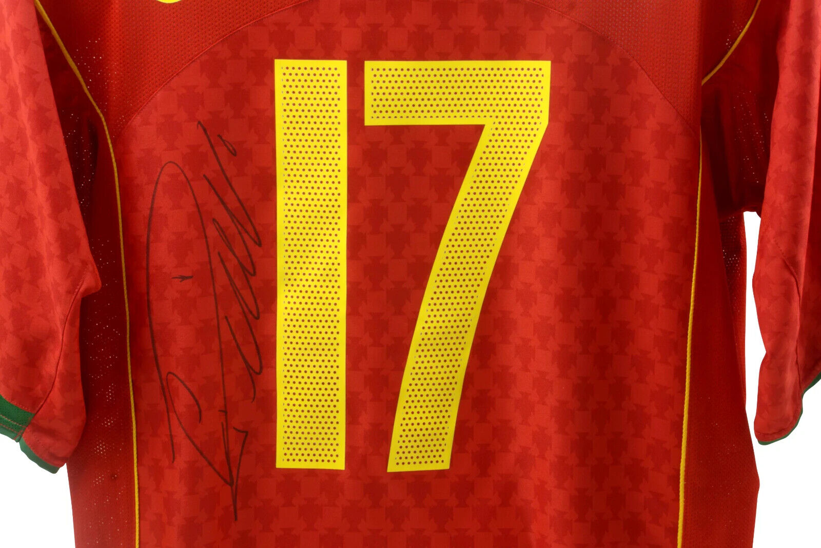 Cristiano Ronaldo Signed Portugal Home Soccer Jersey #17 with Beckett LOA